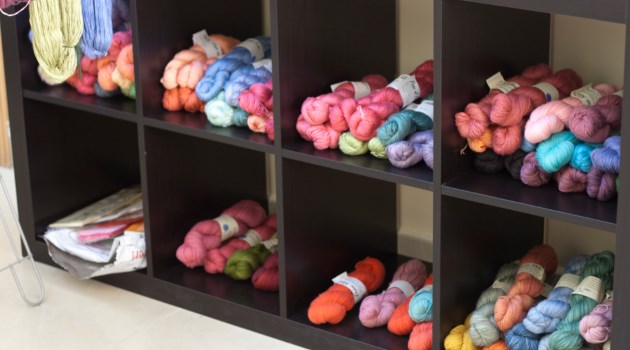 yarn shelf dispaly